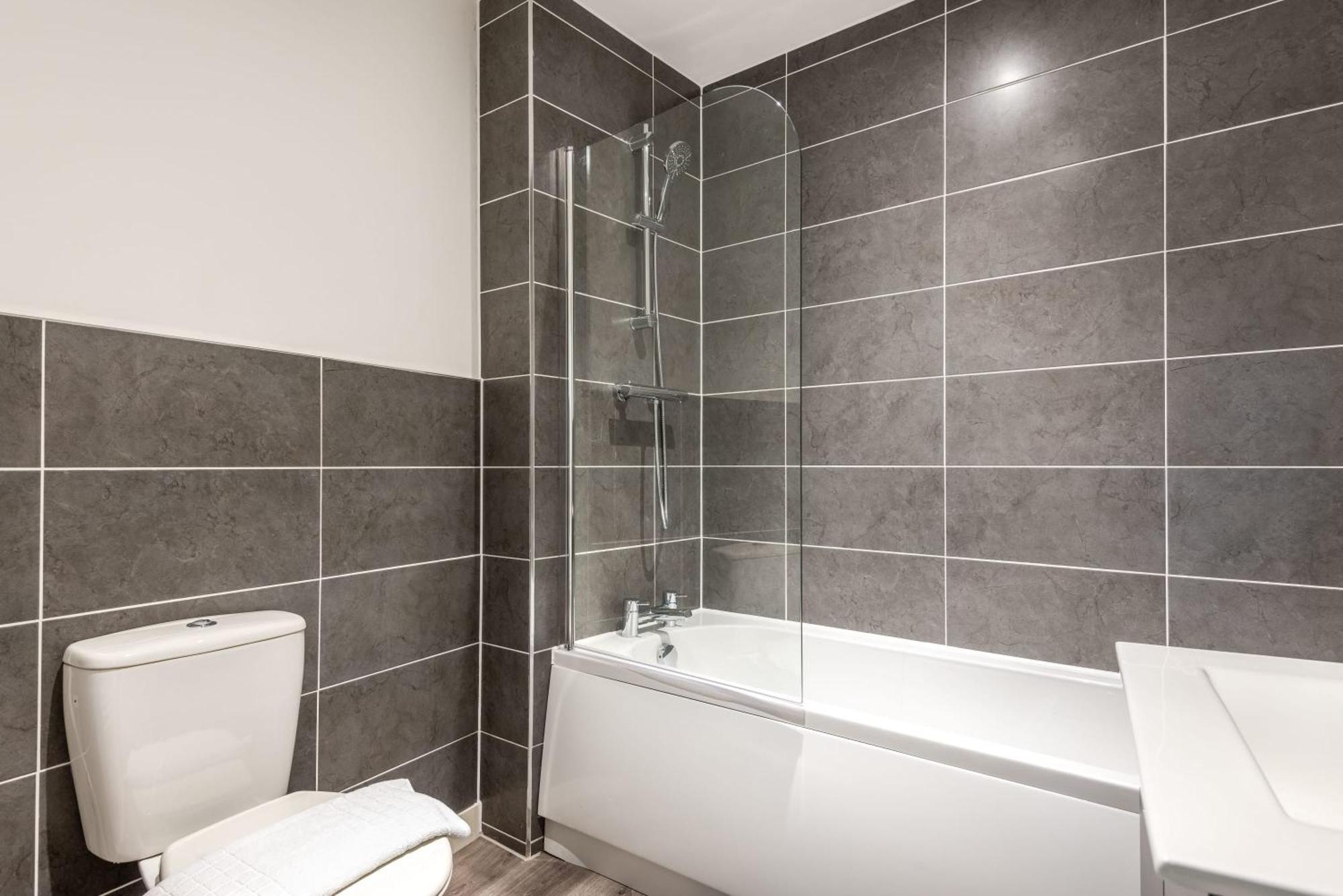 Lovely 1 Bedroom Apartment In Central Rotherham Eksteriør bilde